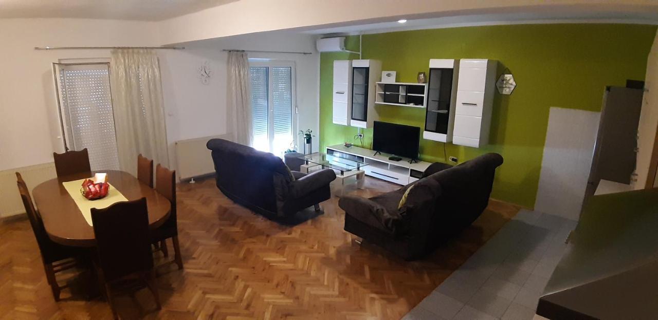 Apartment Elena Galovac  ภายนอก รูปภาพ