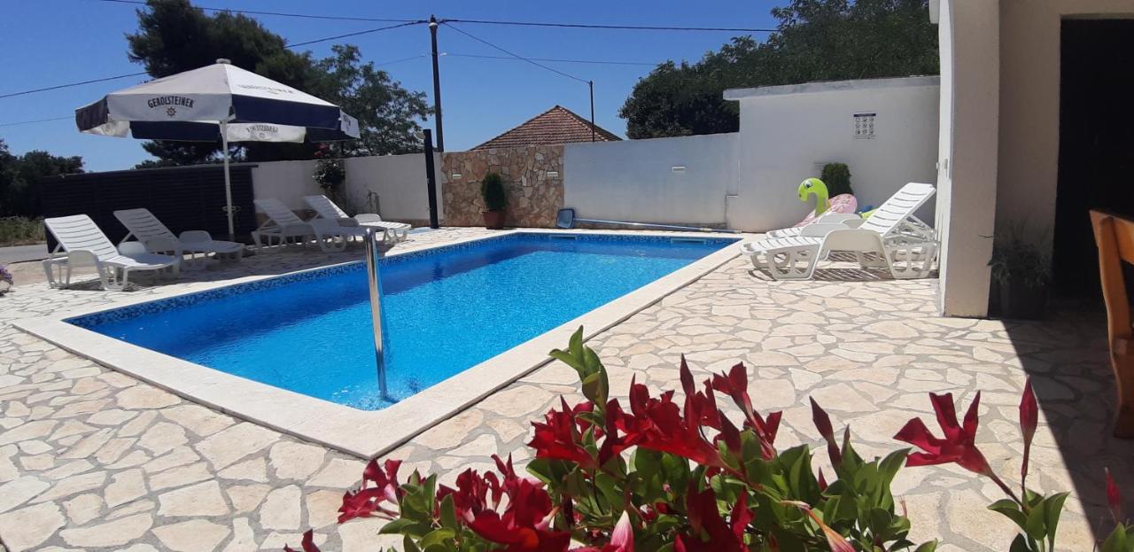 Apartment Elena Galovac  ภายนอก รูปภาพ