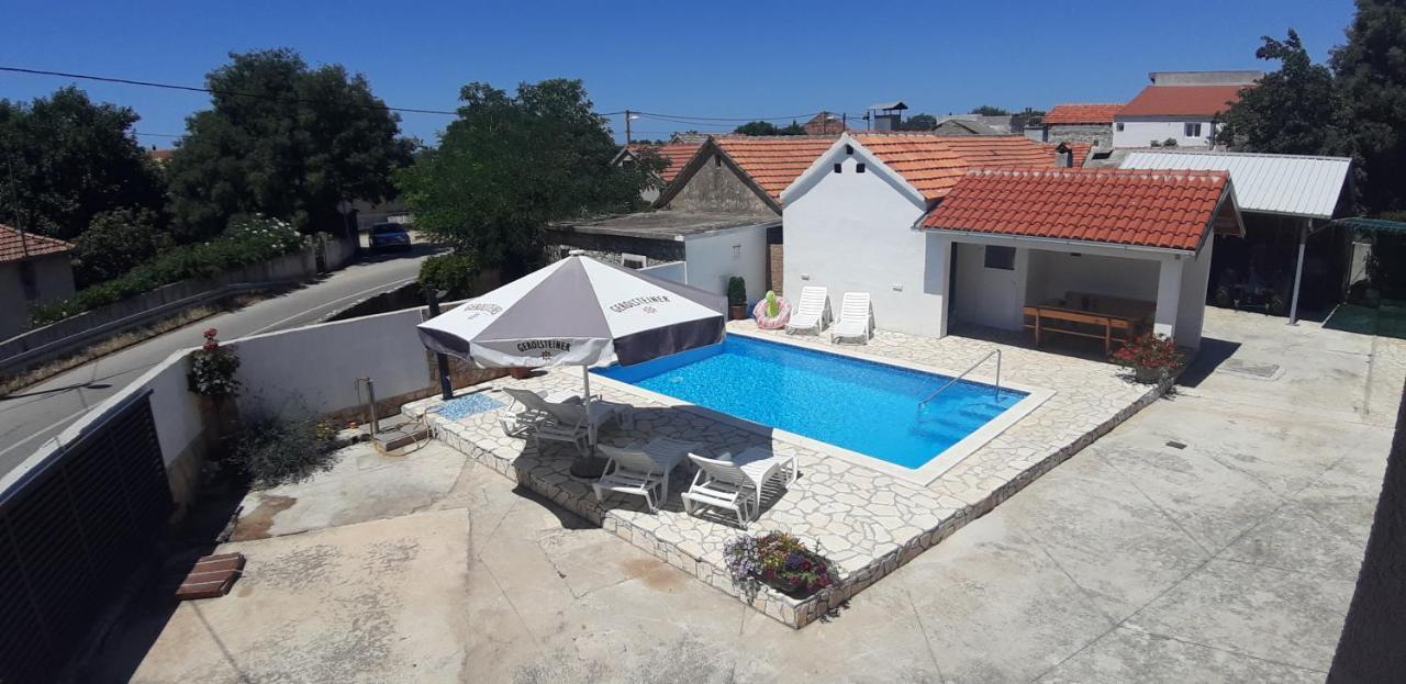 Apartment Elena Galovac  ภายนอก รูปภาพ